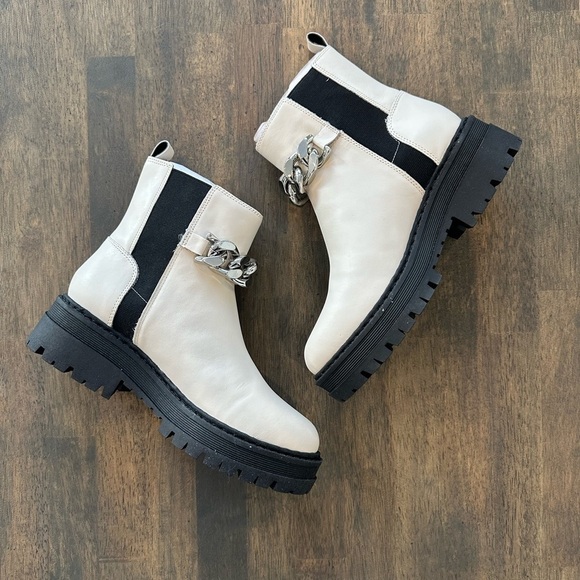 Marc Fisher Parrie Boot - Picture 3 of 7